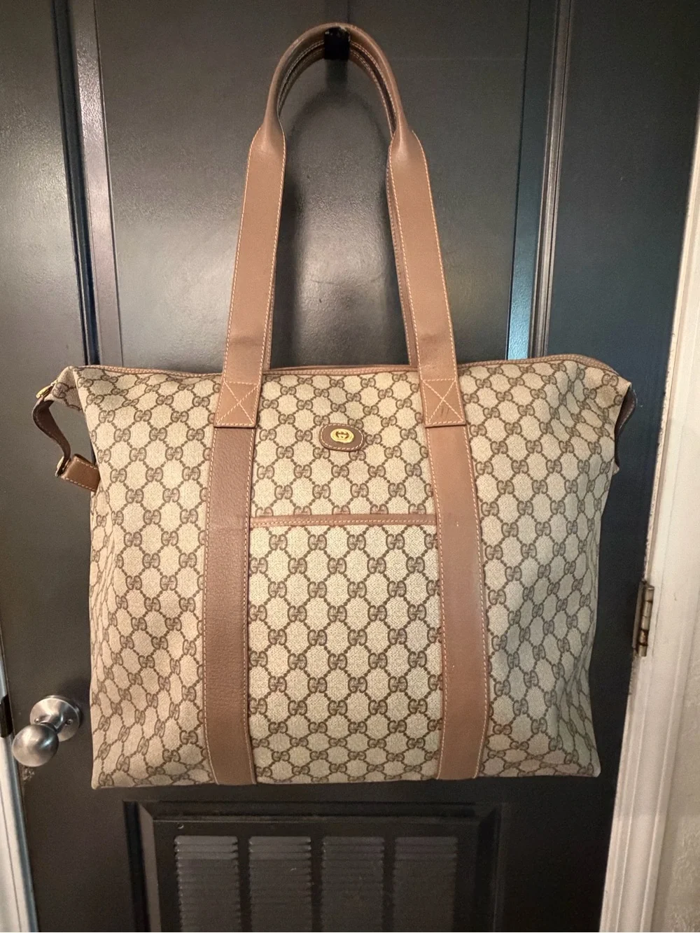 Gucci Beige Brown GG Supreme Canvas large travel tote